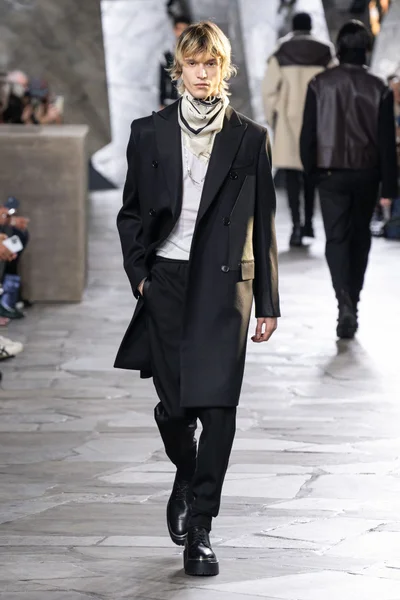 Look 42